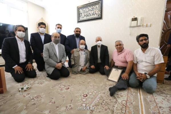 دیدار رییس بنیاد شهید و امور ایثارگران با جانباز عباس مقدسی