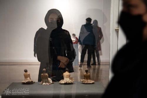 راه اندازی عبور نمایشگاه سالانه انجمن هنرمندان سفالگر ایران