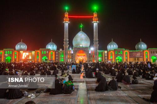 از همراهی با پویش پرچم افتخار تا میزبانی جمکران از مراسم ازدواج جوانان در دهه فجر