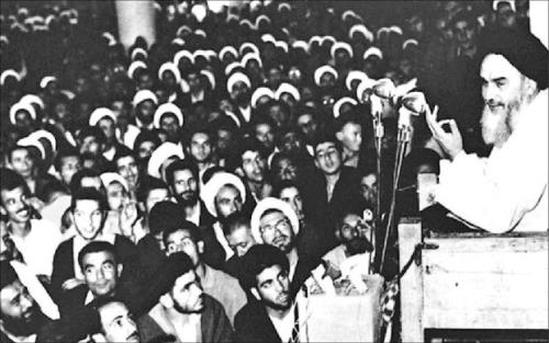 روایت ۱۵ خرداد را از به قول تاریخ بشنوید