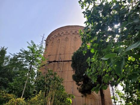 نگرانی در رابطه با قدیمی ترین برج تهران