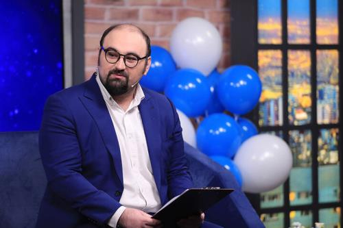 بازخوردهای متفاوت به هچل هفت اینروزها همه می خواهند استندآپ کنند!