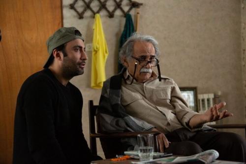 تلاش کهنسالان برای رهایی از انزوا پیرمردی که تمارض می کند!