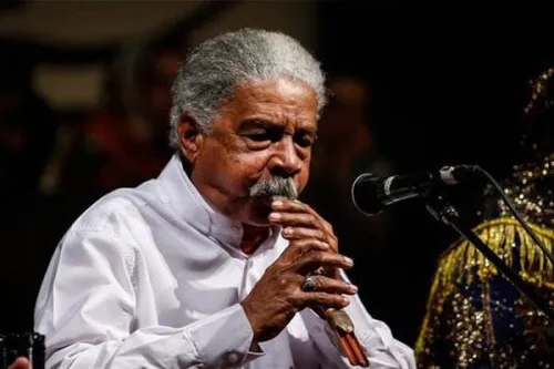 خالو قنبر راستگو به خانه برگشت