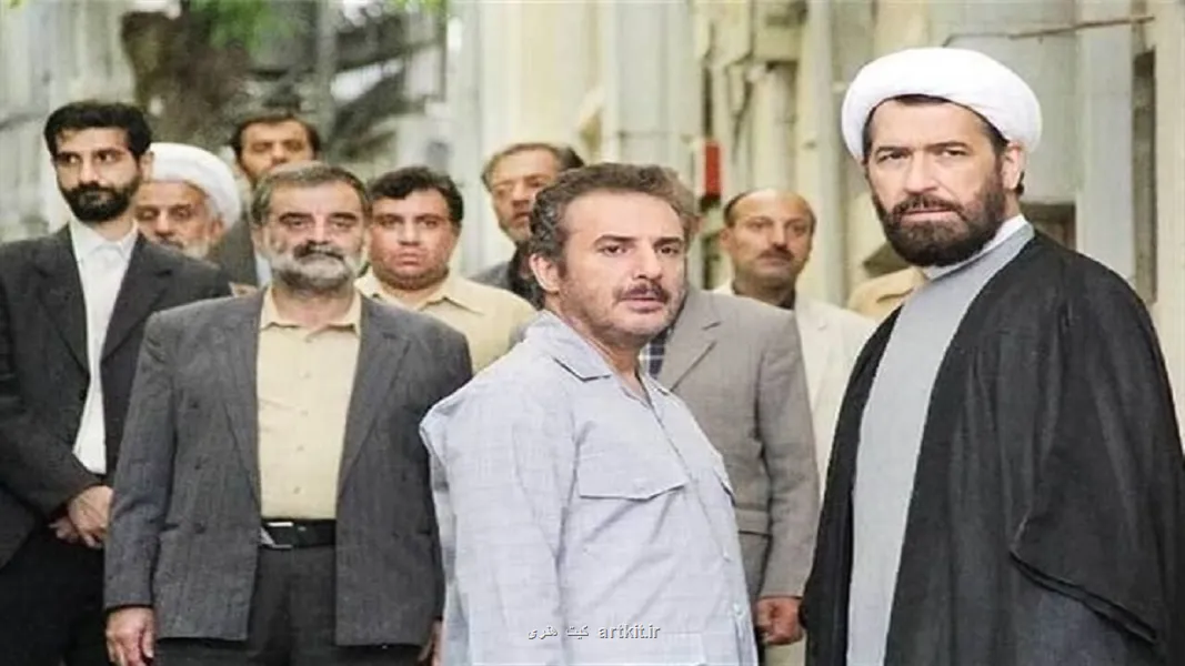 دولت عشق در قاب نمایش پخش می شود