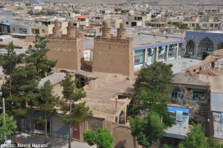 شهرداری روی برج های دوقلوی صفا دست گذاشت