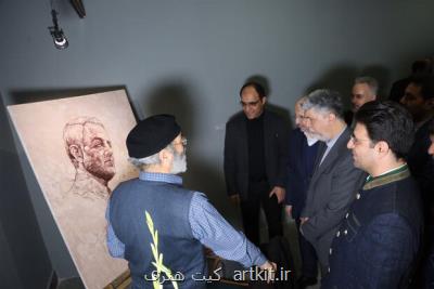 یاد سردار شهید قاسم سلیمانی در جشنواره تجسمی فجر با خلق زنده اثر